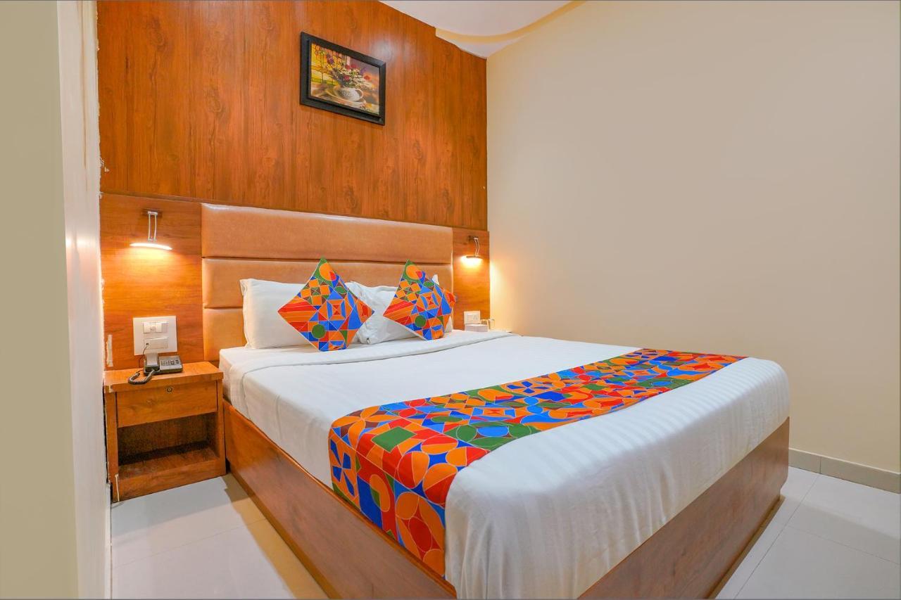 Fabexpress Colaba Grand Hotel Mumbai Bagian luar foto